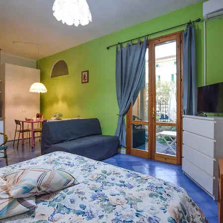 Stunning In With Wifi Appartamento Viareggio