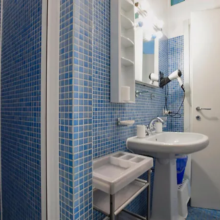 Stunning In With Wifi Apartament Viareggio