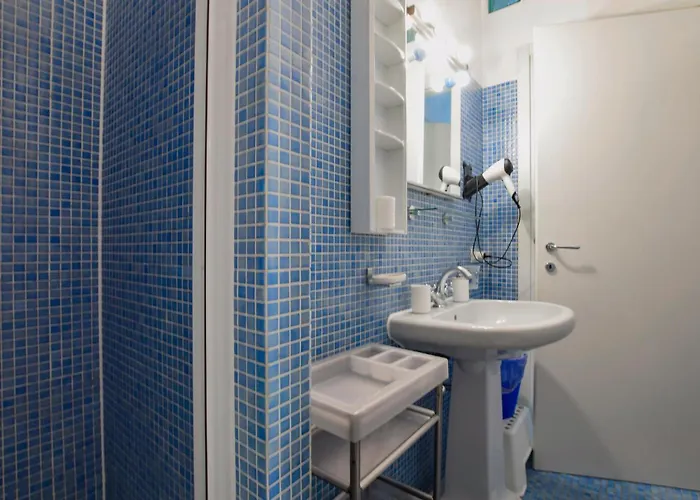 Stunning In With Wifi Apartamento Viareggio